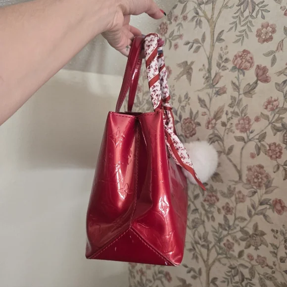 Louis Vuitton Wilshire PM in red Monogram Vernis leather ❤️ - Picture 8 of 13